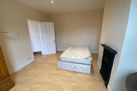 1 bedroom in a house share to rent, Woodside Avenue (room 3), West Yorkshire LS4