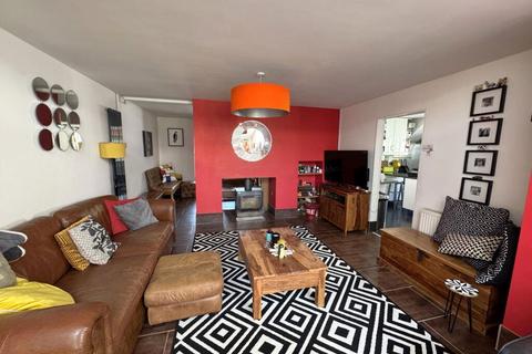 4 bedroom detached house for sale, Buckingham Road, Winslow