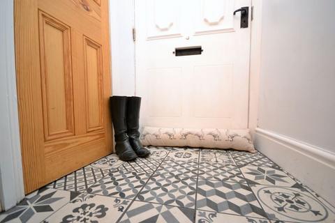 2 bedroom terraced house to rent, Town Road, Leyland PR26