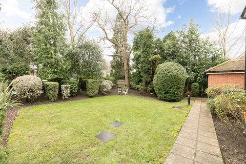 2 bedroom flat for sale, Berwick Lodge, Reigate, RH2