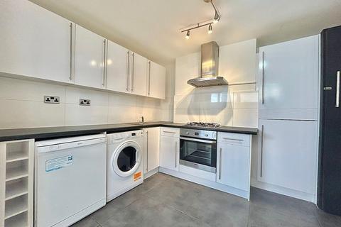 1 bedroom flat to rent, Crofton Road London SE5