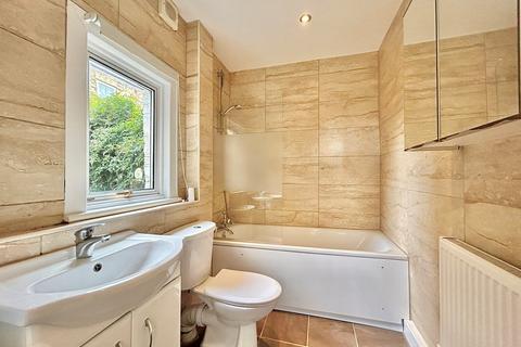 1 bedroom flat to rent, Crofton Road London SE5