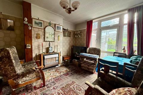 undefined, Meyrick Avenue, South Luton, Luton, Bedfordshire, LU1 5JN