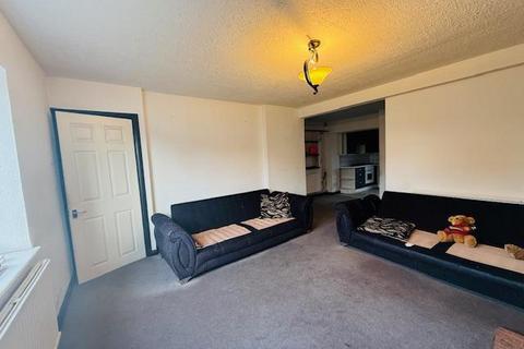 3 bedroom semi-detached house for sale, Canterbury Avenue, Farnham Royal, Slough, SL2 1EA
