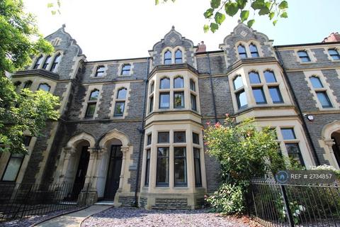 2 bedroom flat to rent, Cathedral Road, Cardiff, CF11