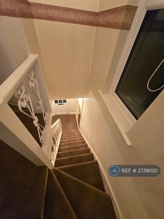 3 bedroom semi-detached house to rent, Connaught Road, Sutton, SM1