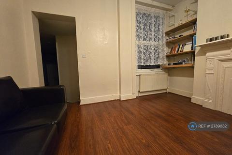 2 bedroom flat to rent, London Road, Thornton Heath, CR7