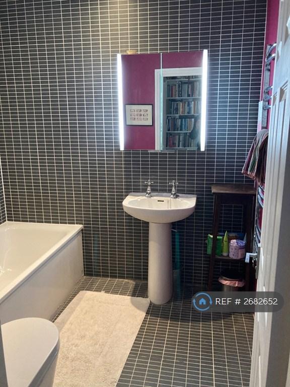 Upstairs Bathroom