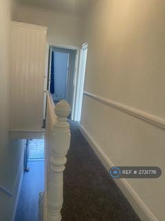 4 bedroom detached house to rent, Bournemouth Park Road, Southend-On-Sea, SS2
