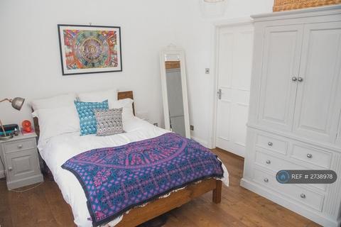 2 bedroom flat to rent, Philbeach Gardens, London, SW5