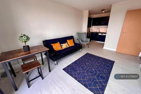 2 bedroom flat to rent, City Gate House, Ilford, IG2