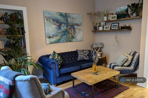 2 bedroom flat to rent, Meadowbank, Edinburgh, EH8