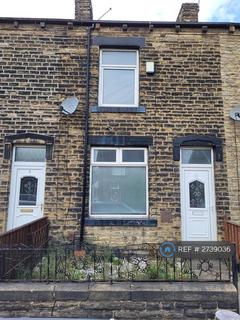 3 bedroom terraced house to rent, Sandygate Terrace, Bradford, BD4