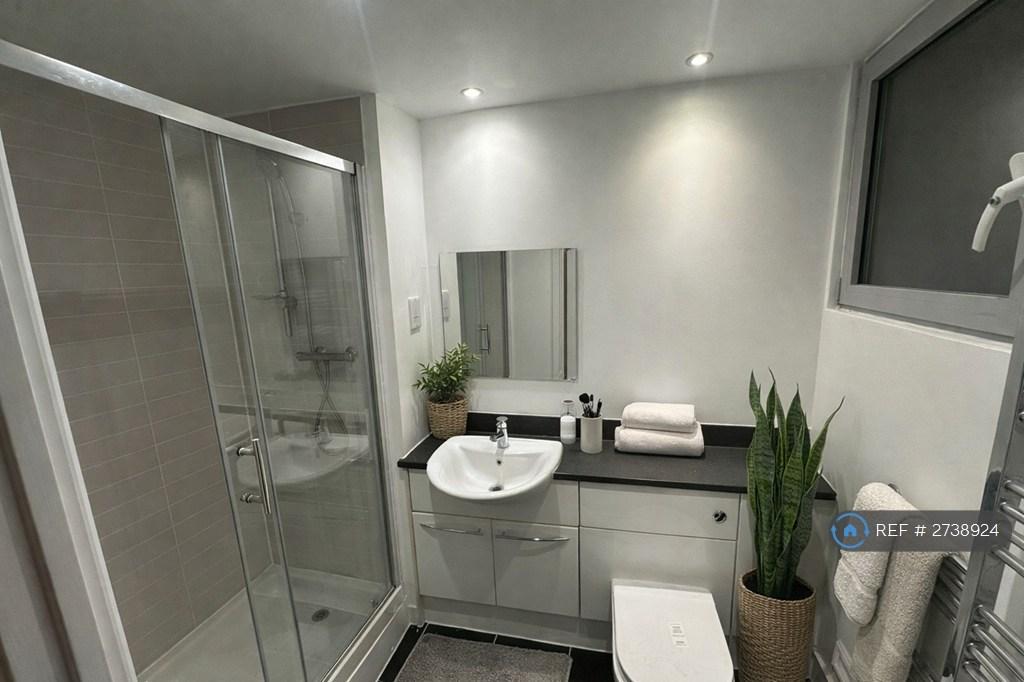 Ensuite