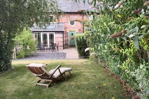 3 bedroom terraced house to rent, Crouchley Hall Mews, Crouchley Lane, Lymm
