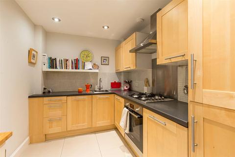 2 bedroom apartment for sale, Albany Street, Edinburgh, EH1