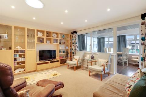 2 bedroom bungalow for sale, Lombard Close, Bideford, Devon, EX39