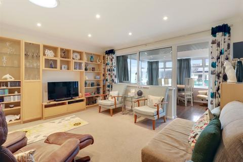 2 bedroom bungalow for sale, Lombard Close, Bideford, Devon, EX39
