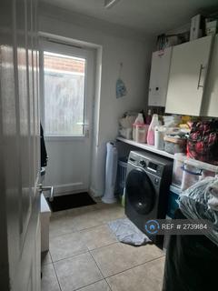 1 bedroom in a house share to rent, Ashenden Close, Canterbury, CT1