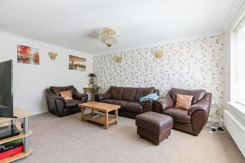4 bedroom detached house to rent, Roeburn Way, Spalding
