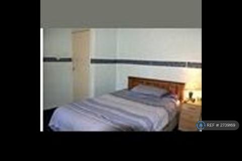 1 bedroom in a house share to rent, Addison Crescent, Manchester, M16