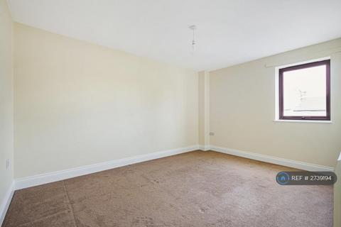 undefined, St. Marys Lane, Upminster, RM14