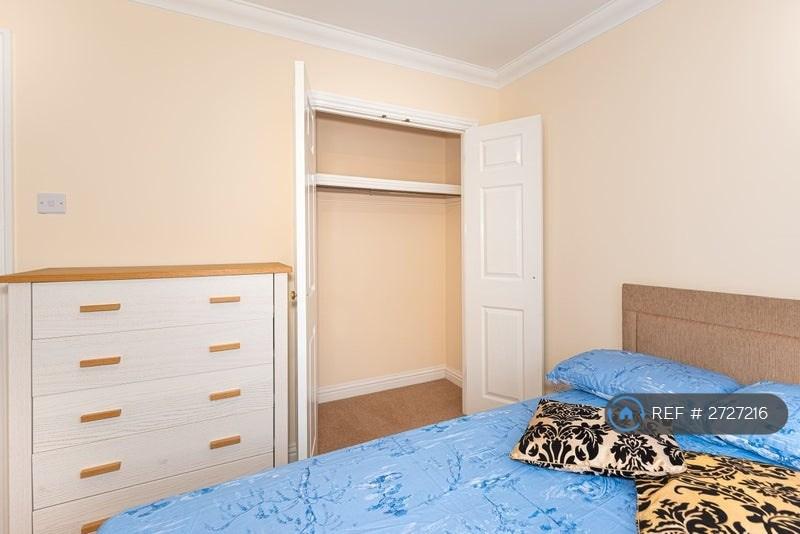 Room 3 Wardrobe