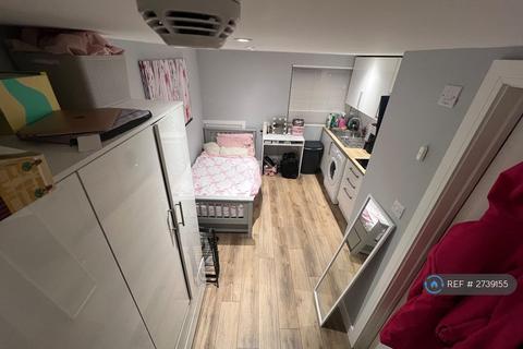 Studio to rent, Alexandea Ave, Luton, LU3