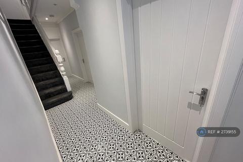 undefined, Alexandea Ave, Luton, LU3