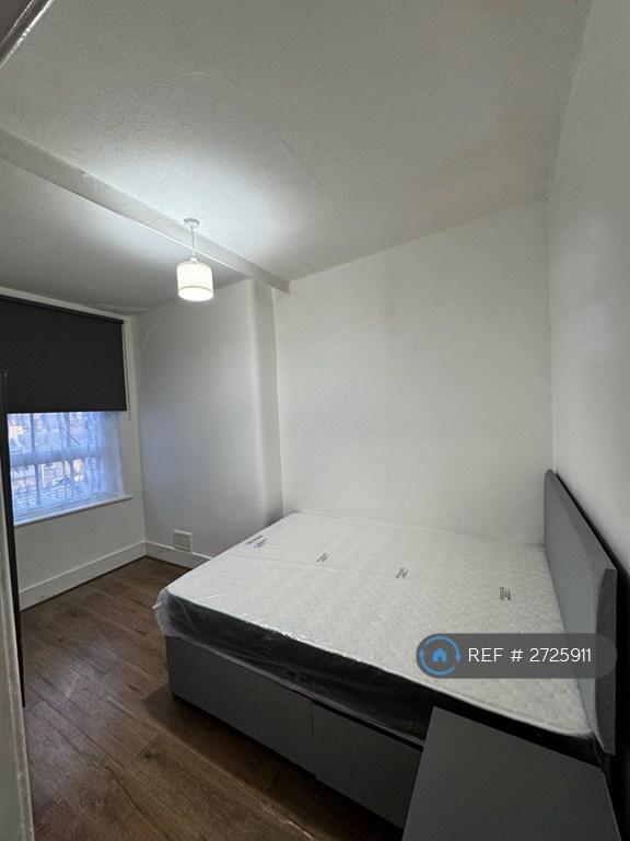 Second Bedroom/ Study