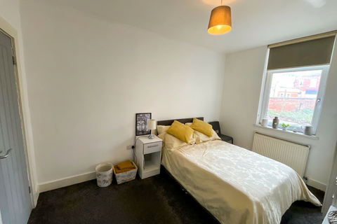 1 bedroom in a house share to rent, Room 2, St. Marys Road, Doncaster
