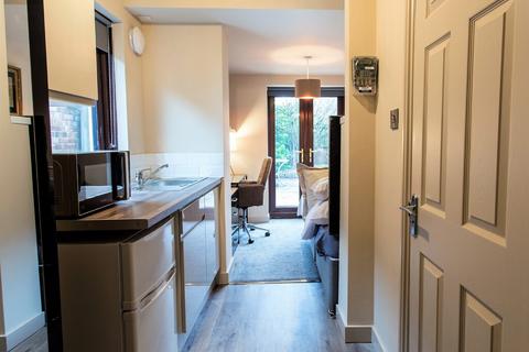 1 bedroom in a house share to rent, Elvington - Rm3