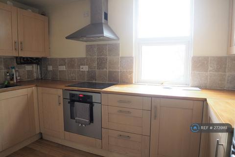 1 bedroom flat to rent, North Street, London, SW4