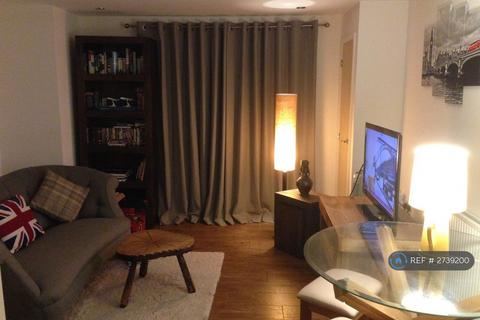2 bedroom flat to rent, Todd Close, Borehamwood, WD6