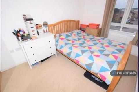 2 bedroom flat to rent, Todd Close, Borehamwood, WD6