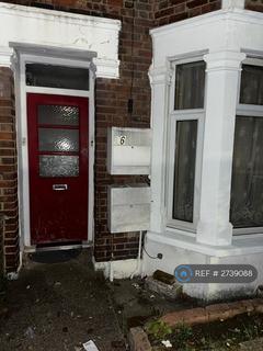 2 bedroom terraced house to rent, Cecil Road, Harrow, HA3