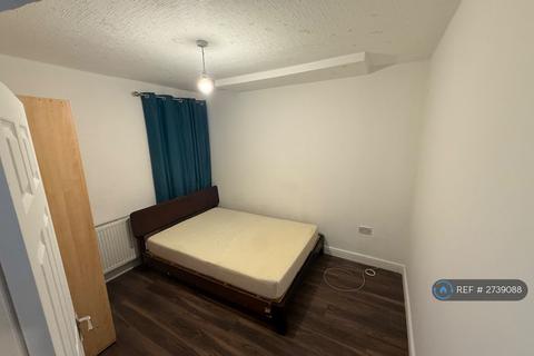 2 bedroom terraced house to rent, Cecil Road, Harrow, HA3