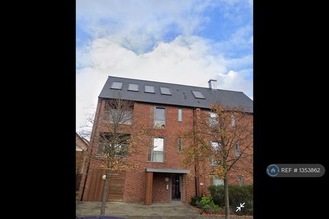 2 bedroom flat to rent, Consort Avenue, Trumpington, Cambridge, CB2
