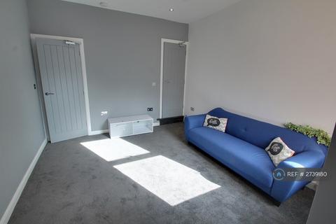 5 bedroom terraced house to rent, Wolverton Road, Leicester, LE3