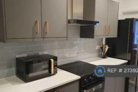 1 bedroom in a house share to rent, Southmead Road, Bristol, BS10