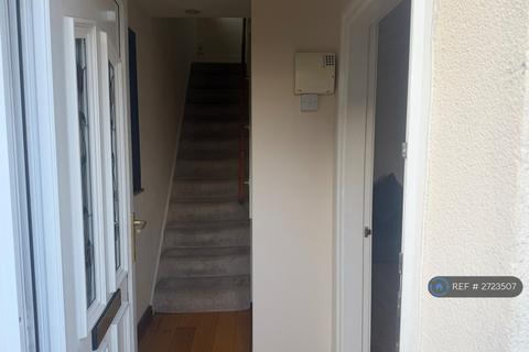3 bedroom end of terrace house to rent, Grapes Close, Coventry, CV6