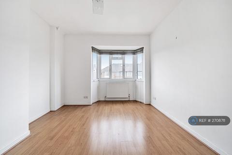 3 bedroom terraced house to rent, St. Andrews Road, London, W3