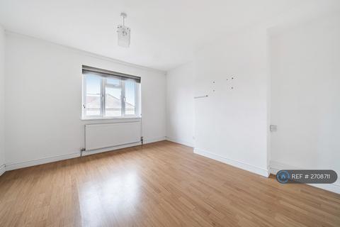3 bedroom terraced house to rent, St. Andrews Road, London, W3
