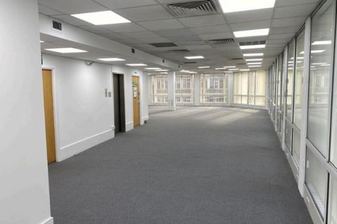 Office to rent, 69 Southwark Bridge Rd London SE1 9HH