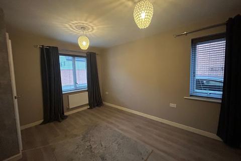 2 bedroom semi-detached house for sale, Finchley Close, East Yorkshire HU8