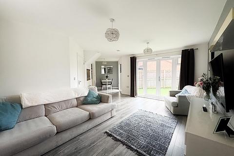 3 bedroom semi-detached house for sale, The Meadows, Wallsend