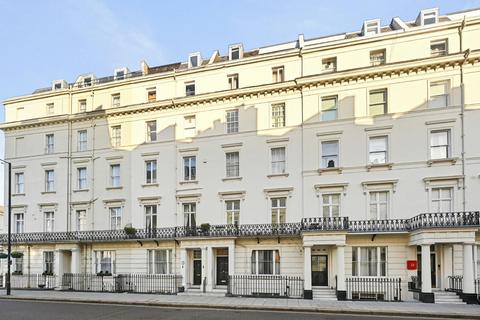 2 bedroom flat for sale, Gloucester Terrace, London