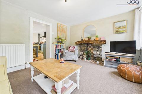 undefined, Salford Road, Galagte | Charming double fronted cottage with private garden