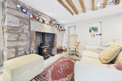 undefined, Salford Road, Galagte | Charming double fronted cottage with private garden