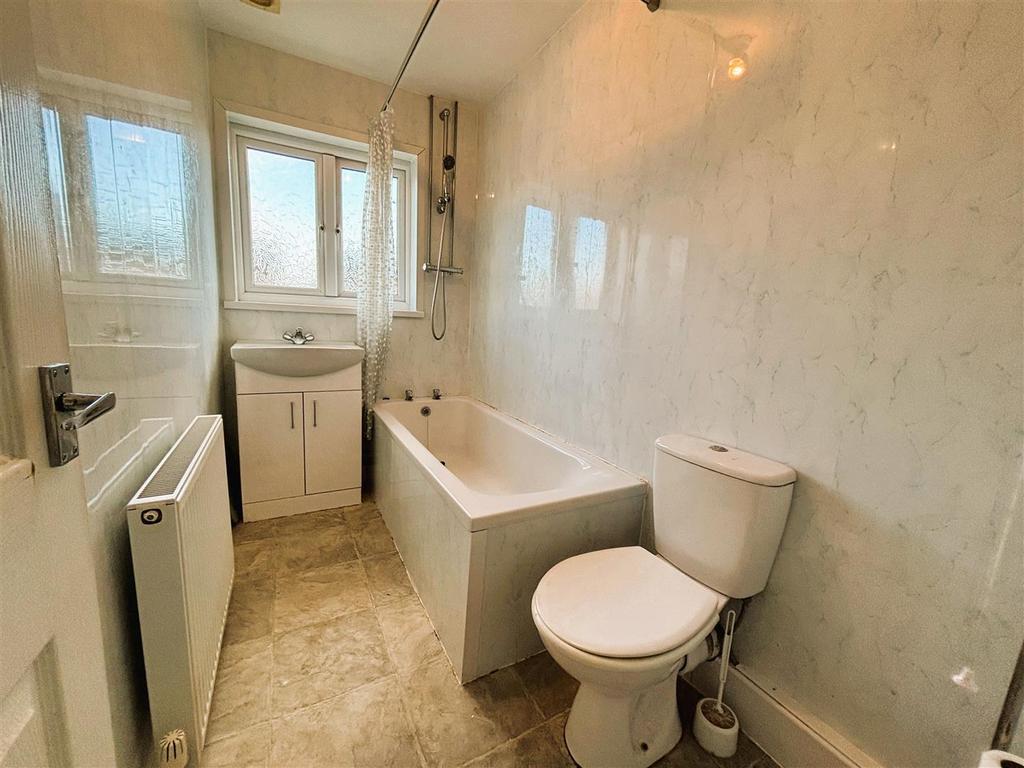 First Floor Bathroom